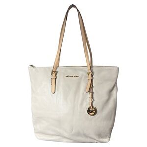 NWT Michael Kors Jet Set Large Pebble Leather Tote Shoulder Bag Purse Vanilla